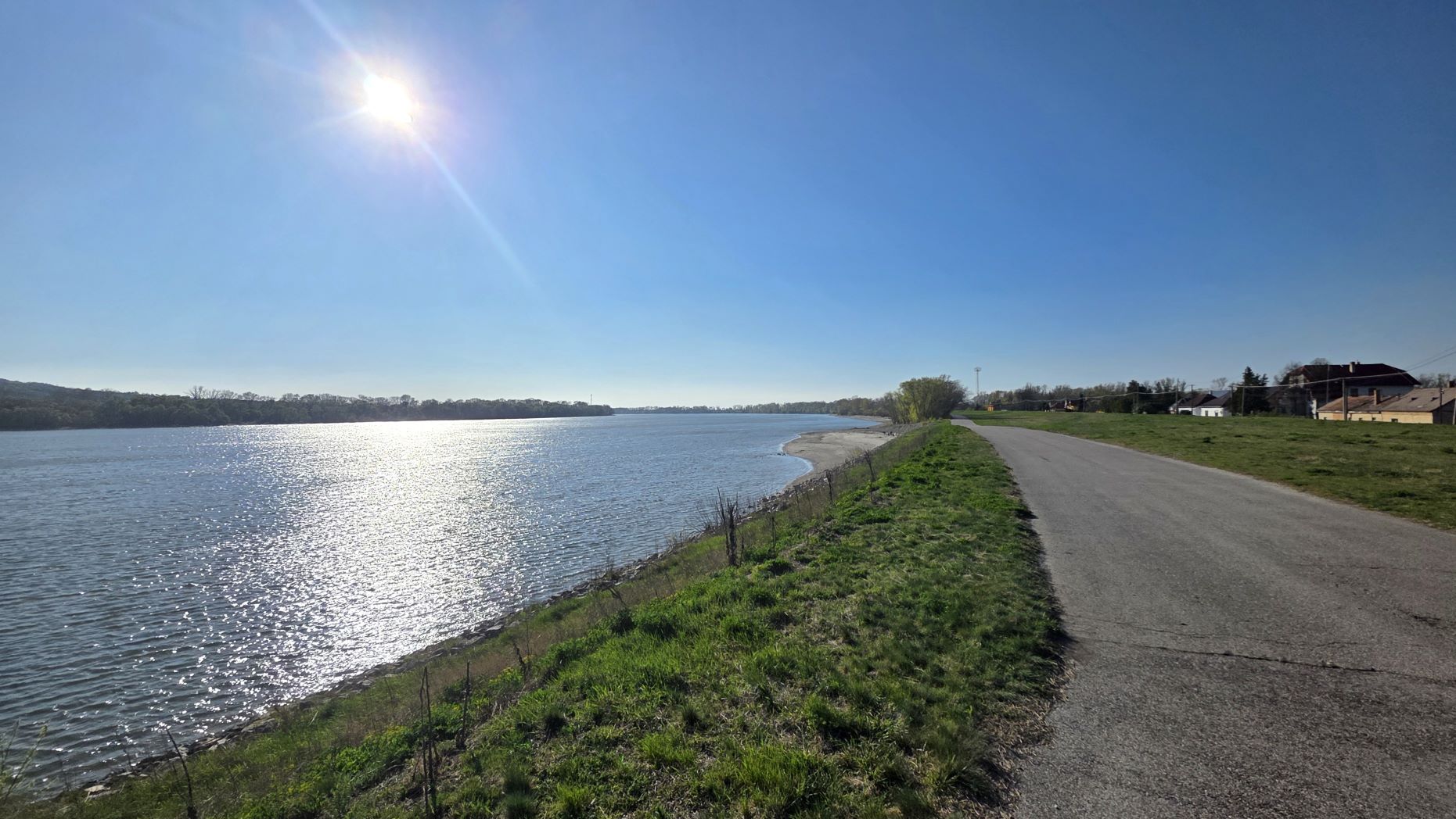 Na predaj RD s Kravany nad Dunajom